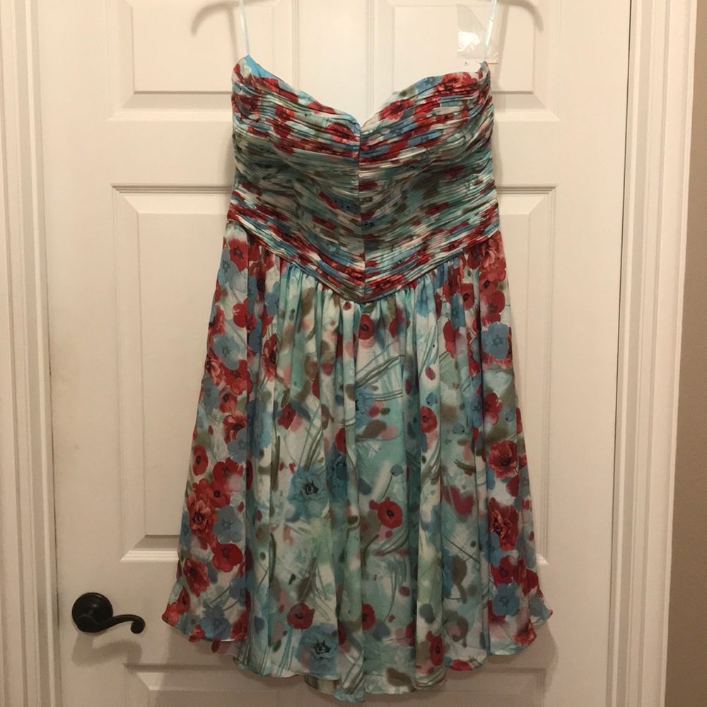 Unique Vintage floral strapless dress